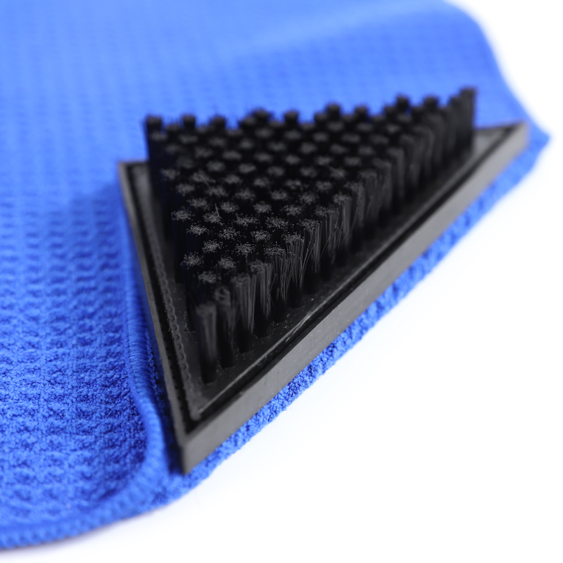 Towel with brush1.jpg